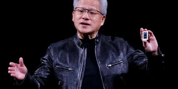 Bir deri ceket için servet ödediler! Nvidia CEO'sunun ikonik tarzı rekor kırdı