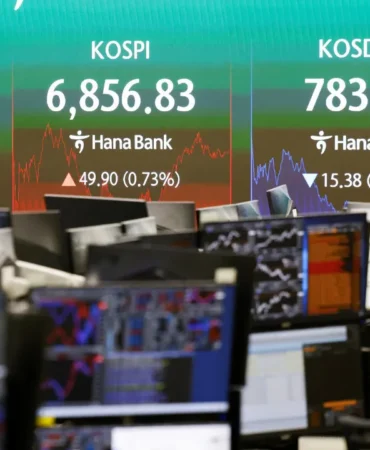 Borsalar-neden-cakildi-Yatirimci-bu-hisselerden-kaciyor-teknoloji-endeksi-toz-duman-featured