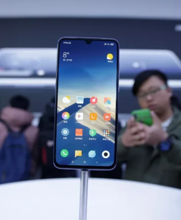 Çinli telefon üreticisi hedefini artırdı: 2026'da 110 milyon adet satış 10 Cinli-telefon-ureticisi-hedefini-artirdi-2026039da-110-milyon-adet-satis-featured