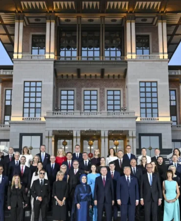 Cumhurbakani-Erdogan039dan-NATO-liderlerine-imzali-kitap-ve-ozel-mektup-featured