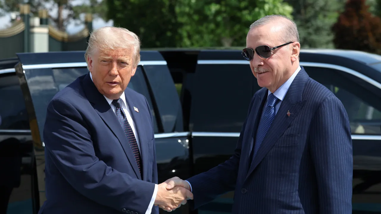 Cumhurbaskani-Erdogan-quotTrump039i-agirlamaktan-memnuniyet-duydumquot-featured