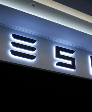Direksiyonu ve pedalı yok! Tesla'dan 225 dolarlık yeni araç 7 Direksiyonu-ve-pedali-yok-Tesla039dan-225-dolarlik-yeni-arac-featured