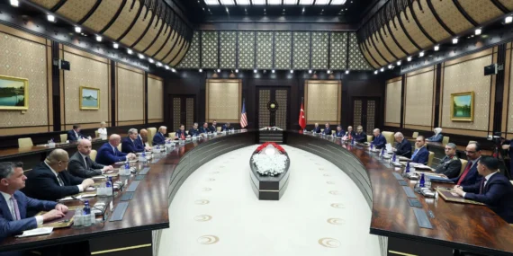 Erdoğan-Trump görüşmesinin ardından heyetler bir araya geldi