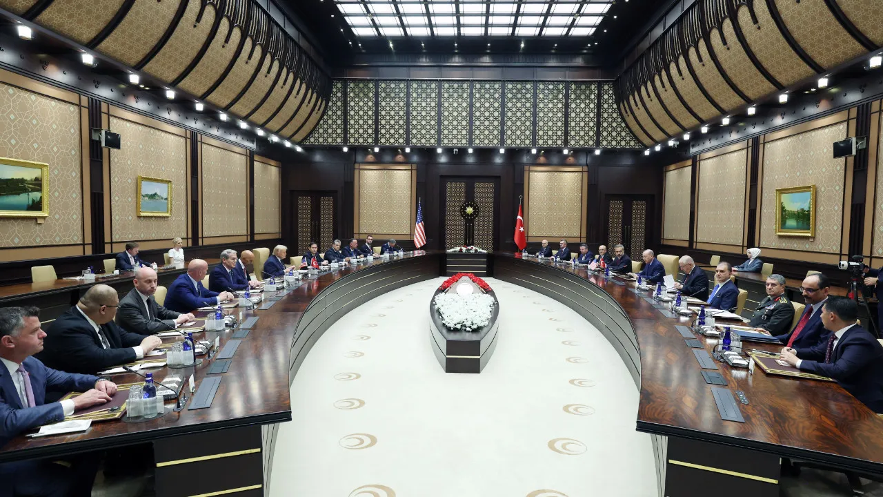 Erdogan-Trump-gorusmesinin-ardindan-heyetler-bir-araya-geldi-featured