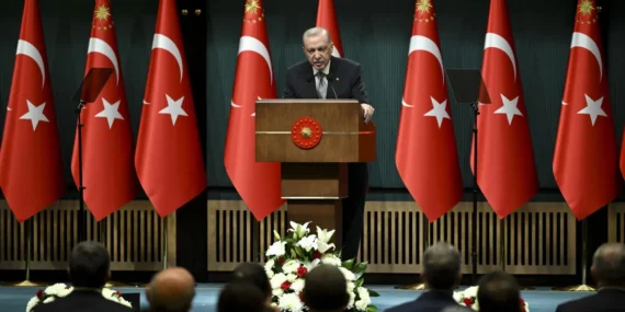 Erdoğan'dan sanayiciye finansman açıklaması: "Kredi programında kapsam ve bütçe artırıldı"