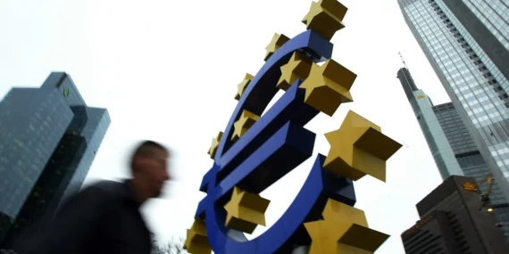 Euro Bölgesi'nde büyüme toparlandı: Beş çeyreğin en yükseği