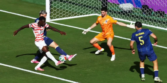 FIFA, ABD’li Futbolcu Balogun’un Cezasını Erteledi; Trump’tan Teşekkür