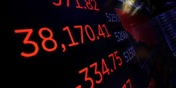 Fed kararı Wall Street'i vurdu: Dow Jones 1.150 puandan fazla düştü