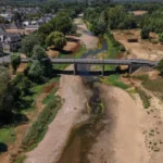 Fransa'da derelerin yüzde 25'i kuruduğu bildirildi 9 Fransa039da-derelerin-yuzde-25039i-kurudugu-bildirildi-featured
