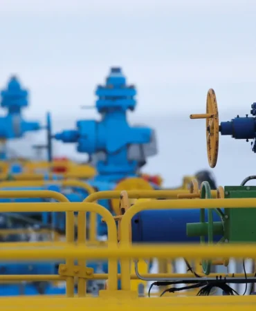 Gazprom-ABDnin-LNG-hakimiyeti-Avrupa039da-gaz-fiyatlarini-uc-katina-cikardi-featured