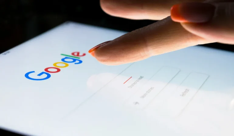 Google-yeni-ozelligini-duyurdu-Selfie-videosuyla-kimlik-dogrulama-featured