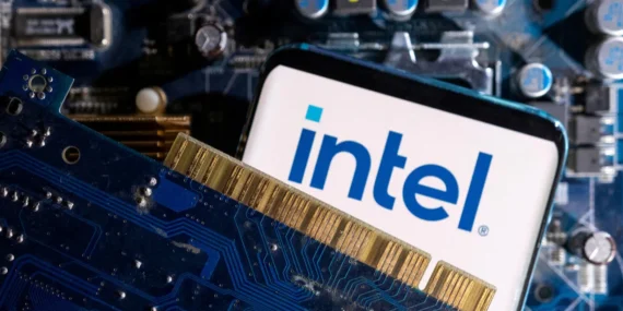 Intel, ikinci çeyrekte beklentileri aştı
