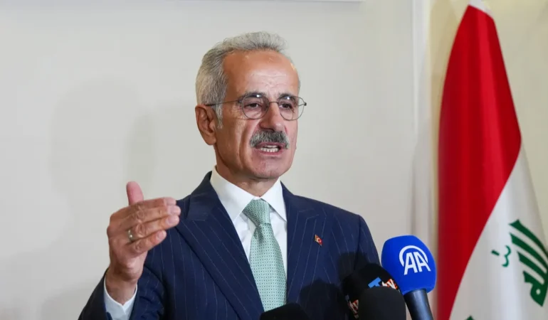 Kalkınma Yolu projesinde kritik aşama! 6,7 milyar dolarlık kredi tamam, ihale 16 Ekim'de 6 Kalkinma-Yolu-projesinde-kritik-asama-67-milyar-dolarlik-kredi-tamam-ihale-16-Ekim039de-featured