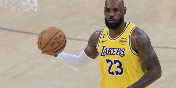 LeBron James Lakers’tan Ayrılıyor: Dev Sporcunun Yeni Adresi