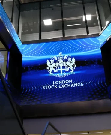 Londra Borsası 24 saat işlem dönemine geçiyor 7 Londra-Borsasi-24-saat-islem-donemine-geciyor-featured