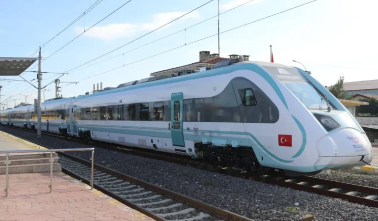 Milli-Elektrikli-Trenin-yeni-rotasi-belli-oldu-featured