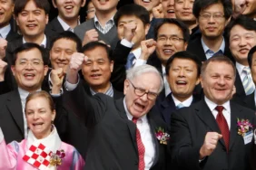 Milyarderlerin-gizli-toplantisi-Warren-Buffett-o-hisseleri-039nukleer-bombaya039-benzetti-featured