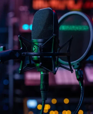 Müzik devi Universal Music'te sert satış: Hisse yüzde 23 düştü 10 Muzik-devi-Universal-Music039te-sert-satis-Hisse-yuzde-23-dustu-featured