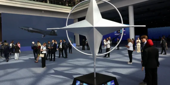 NATO'nun beklenen Ankara zirvesi Savunma Sanayii Forumu ile başladı