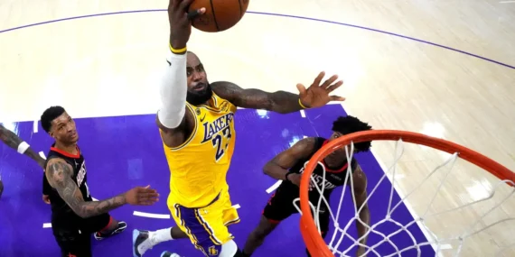 NBA tarihinin en büyük maaş indirimi: Para için değil şampiyonluk için gitti