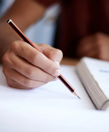 Öğrenci affı Meclis'ten geçti: Üniversiteye dönüş kapısı açıldı 9 Ogrenci-affi-Meclis039ten-gecti-Universiteye-donus-kapisi-acildi-featured