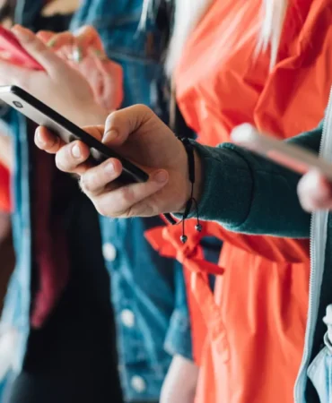 Qualcomm'dan fiyat artışı kararı: Akıllı telefon işlemcilerine çift haneli zam geliyor 2 Qualcomm039dan-fiyat-artisi-karari-Akilli-telefon-islemcilerine-cift-haneli-zam-geliyor-featured