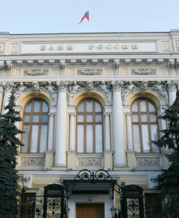 Rus mahkemesinden Euroclear'a 233 milyar dolarlık ödeme kararı 4 Rus-mahkemesinden-Euroclear039a-233-milyar-dolarlik-odeme-karari-featured