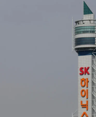 SpaceX039ten-sonra-en-buyuk-halka-arz-Cip-devinden-28-milyar-dolarlik-hisse-satisi-featured