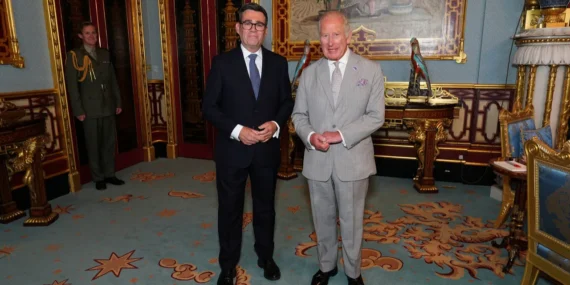 Starmer dönemi sona erdi! İngiltere'nin yeni başbakanı Andy Burnham