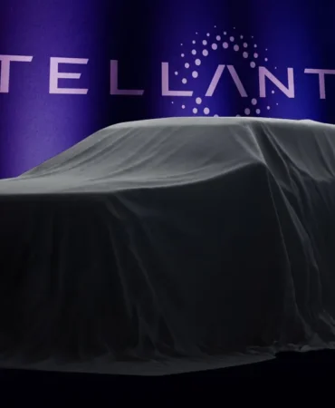 Stellantis-ailesinin-yeni-SUV-modeli-icin-geri-sayim-Ilk-gorsel-tanitildi-featured