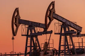 Suudi-Arabistan-fiyatlari-indirdi-Petrolde-arz-baskisi-buyuyor-featured