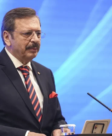 TOBB Başkanı Hisarcıklıoğlu TCMB Başkanı ile görüştü: "Reel sektörün sıkıntılarını ilettik" 4 TOBB-Baskani-Hisarciklioglu-TCMB-Baskani-ile-gorustu-quotReel-sektorun-sikintilarini-ilettikquot-featured