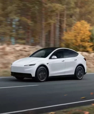 Tesla-Model-Y-Alti-Koltuklu-Versiyonu-ABD8217de-Satisa-Sunuldu-featured