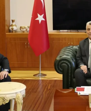 Ticaret Bakanı Bolat, TCMB Başkanı Karahan ile bir araya geldi: Hangi konular görüşüldü? 4 Ticaret-Bakani-Bolat-TCMB-Baskani-Karahan-ile-bir-araya-geldi-Hangi-konular-gorusuldu-featured