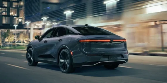 Toyota yakıt dostu yeni model otomobilini tanıttı: Türkiye'de satılacak mı? İşte fiyatlar…