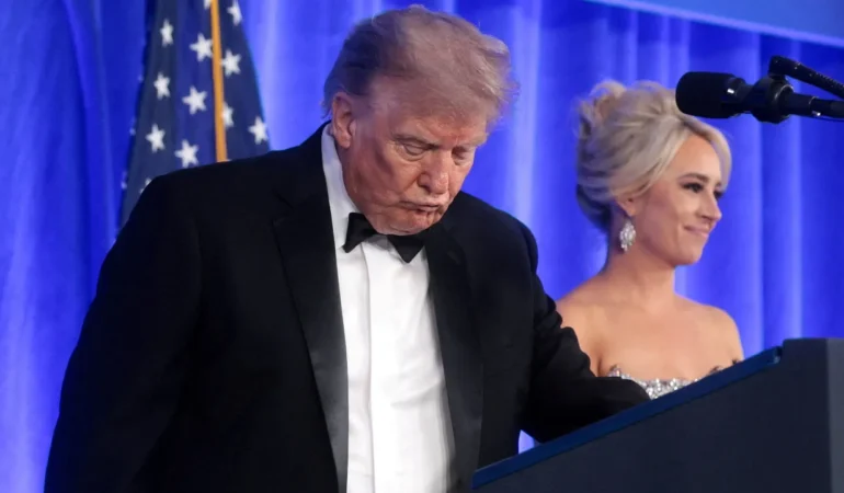 Trump sinirlendi, iddialara yanıt verdi: "İhtiyacımız olandan daha fazlası mevcut" 1 Trump-sinirlendi-iddialara-yanit-verdi-quotIhtiyacimiz-olandan-daha-fazlasi-mevcutquot-featured