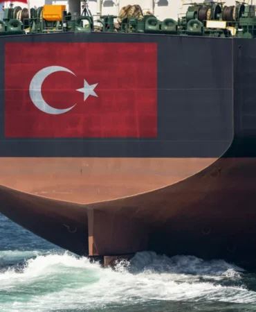 Turk-firmalar-quotUzak-Ulkelerquote-yilin-ilk-yarisinda-143-milyar-dolarlik-ihracat-yapti-featured