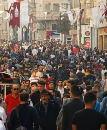 Türkiye hem genç hem çocuk oranında ortalamanın altında kaldı: İşte dünya ülkelerinin nüfusları 7 Turkiye-hem-genc-hem-cocuk-oraninda-ortalamanin-altinda-kaldi-Iste-dunya-ulkelerinin-nufuslari-featured