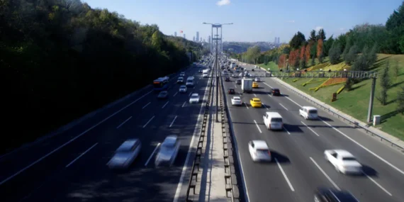 Yabancı plakalı araçlar için yeni düzenleme: Borcu olan sınırdan geçemeyecek