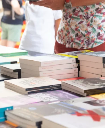 Yapay Zeka, Kitap Sektörünü Yeniden Şekillendiriyor: Pazar Verileri Alarm Veriyor 8 Yapay-Zeka-Kitap-Sektorunu-Yeniden-Sekillendiriyor-Pazar-Verileri-Alarm-Veriyor-featured