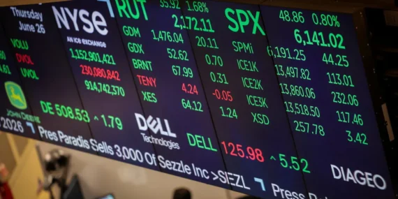ABD Borsaları Rekor Tazeledi: Yapay Zeka Rüzgarı S&P 500’ü Taşıdı