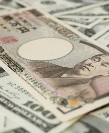 ABD039den-yen-mudahalesinde-sira-disi-hamle-Dolar-yerine-euro-satildi-featured