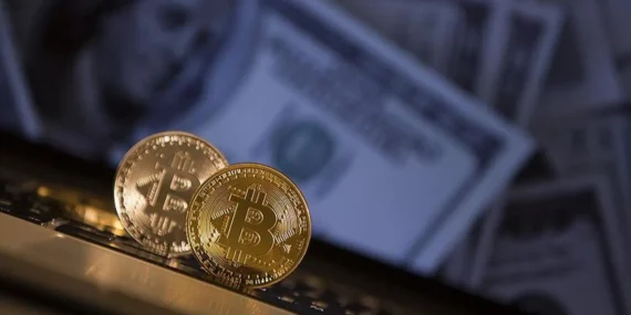Altcoinler Yükseldi, Bitcoin Düşüşte: Piyasada Ayrışma