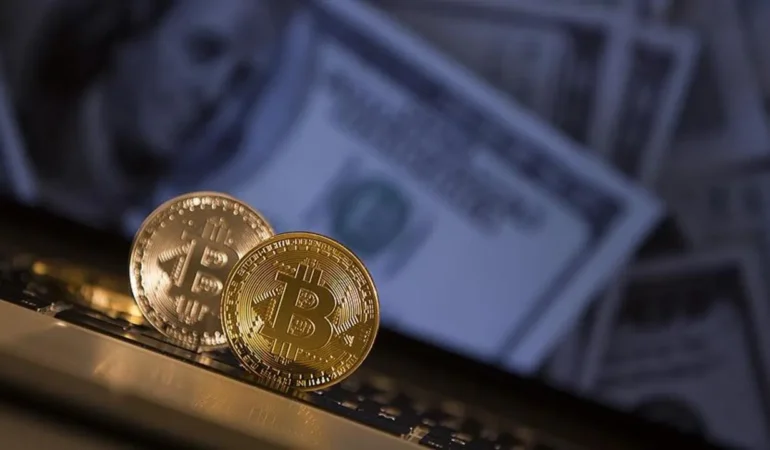 Altcoinler Yükseldi, Bitcoin Düşüşte: Piyasada Ayrışma 1 Altcoinler-Yukseldi-Bitcoin-Dususte-Piyasada-Ayrisma-featured