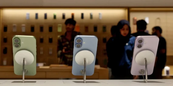 Apple’dan Yapay Zeka Odaklı Dev Yapılanma