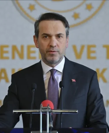 Bakan-Bayraktar-quotTurkiye-petrol-ve-dogalgaz-aramaciliginda-yeni-faza-gectiquot-featured