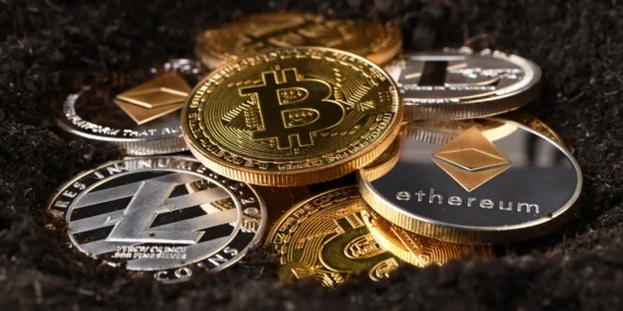 Bitcoin Altınla Yakınlaştı, Nasdaq’dan Uzaklaştı