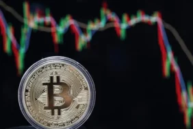 Bitcoin8217de-Mart-Ayi-Sonrasi-En-Guclu-Yukselis-69.500-Dolar-Seviyesi-Asildi-featured