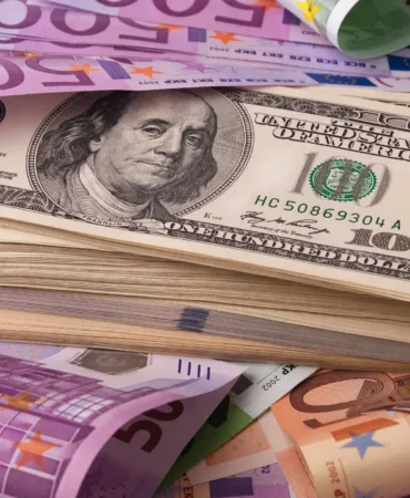 Commerzbank'tan Dolar/TL ve Euro/TL Tahmini: 2027 Hedefleri 10 Commerzbank8217tan-DolarTL-ve-EuroTL-Tahmini-2027-Hedefleri-featured