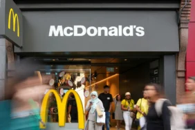 Dev fast-food zincirinde alarm sesleri! İndirim ve kampanyalara rağmen satışlar düşüyor 4 Dev-fast-food-zincirinde-alarm-sesleri-Indirim-ve-kampanyalara-ragmen-satislar-dusuyor-featured